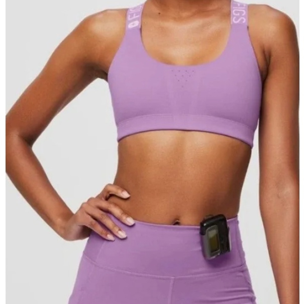 EUC Figs 300 Performance Underscrub Sports Bra in Lilac Purple Size M
